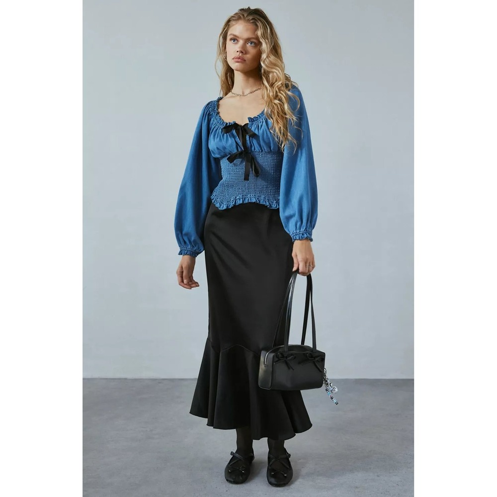 NWT Kimchi Blue Marley Denim Top Womens XL Blue Bow Smocked Coquette Cottagecore - Picture 2 of 10